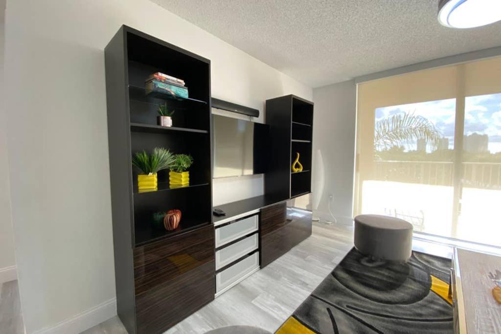 Yacht Club At Aventura 2 Bed 2 Bath Luxurius Cozy Brand New 2020 Apartman Kültér fotó